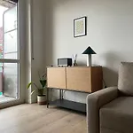 Appartement Design And Comfort In West Milaan
