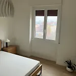 Appartement Design And Comfort In West Milaan