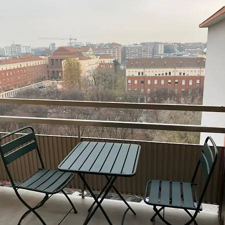 Design And Comfort In West Appartement *