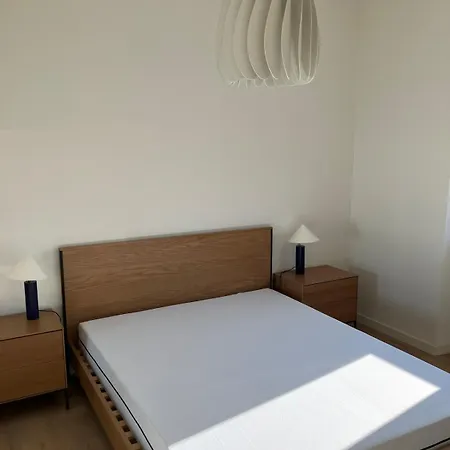 Design And Comfort In West ميلان